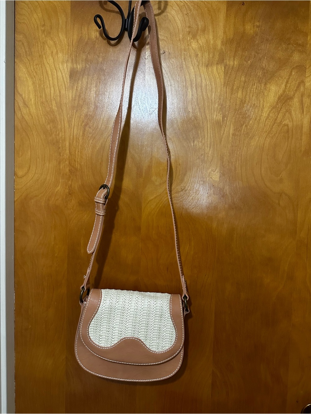 Universal Thread Tan and Cream Woven Crossbody Bag